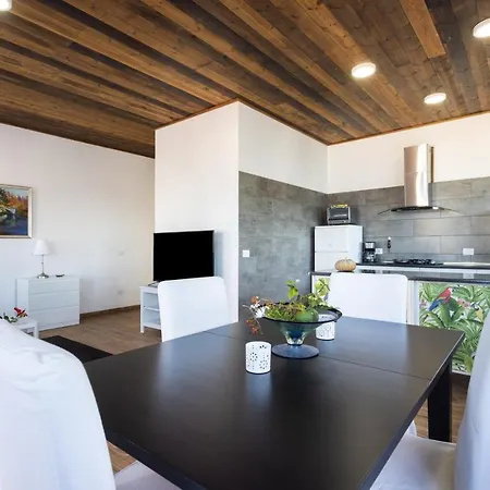 Home2book Casa Blanca *